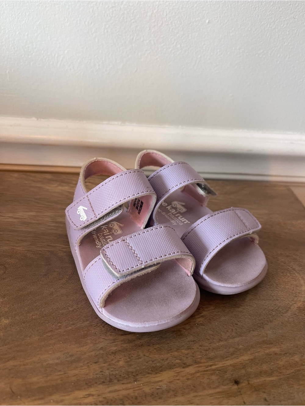 See Kai Run Adjustable Strap Sandals size 5